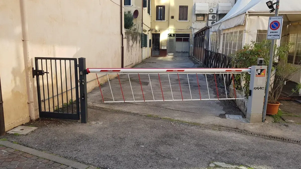 Cancelli automatici: Intervento tecnico a Zibido San Giacomo
